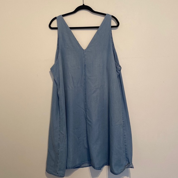 Chambray Sleeveless Dress - Signature - 2X - Picture 2 of 6